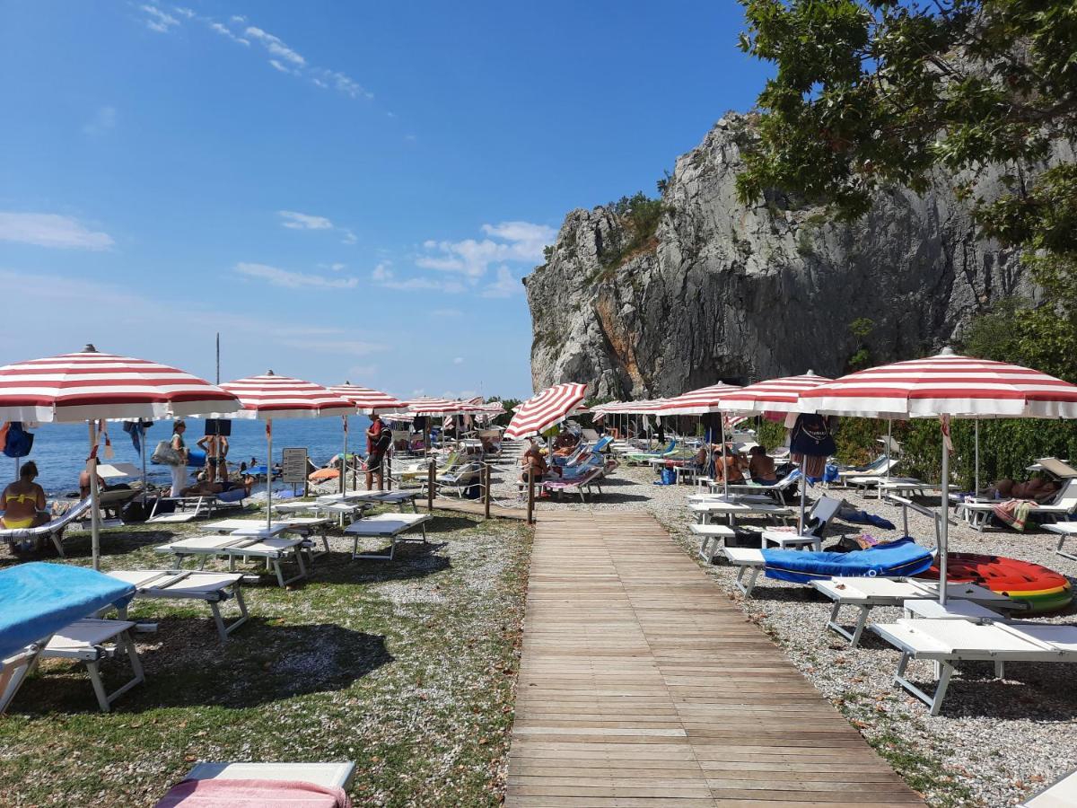 Agriturismo Ai Tre Sentieri เอาริซีนา ภายนอก รูปภาพ